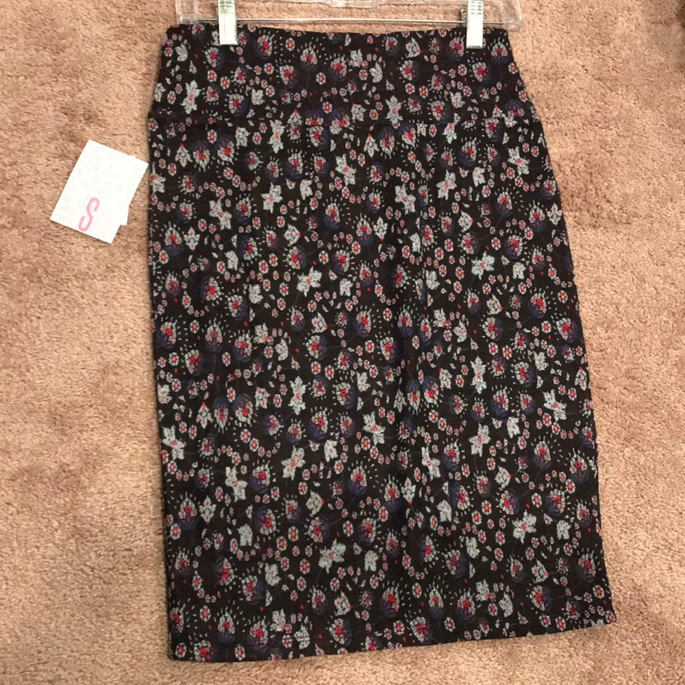 LuLaRoe Cassie